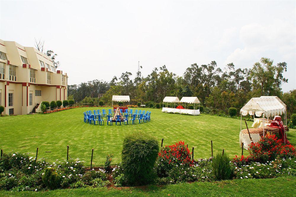 The Monarch Hotel Ooty Exteriör bild