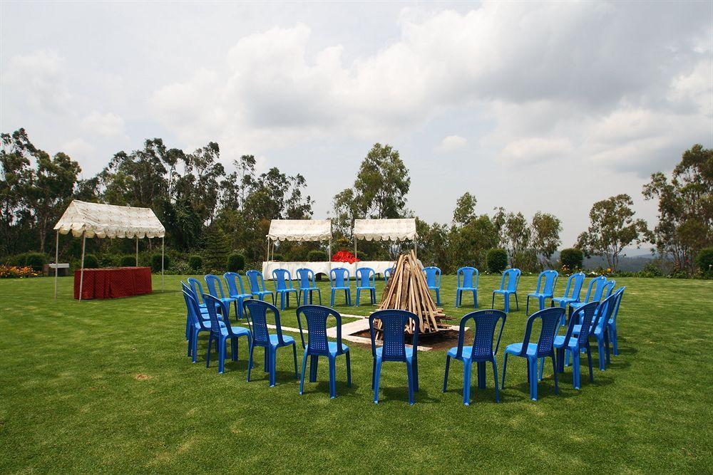 The Monarch Hotel Ooty Exteriör bild